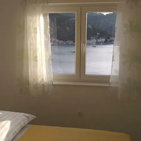 Zaklopatica *