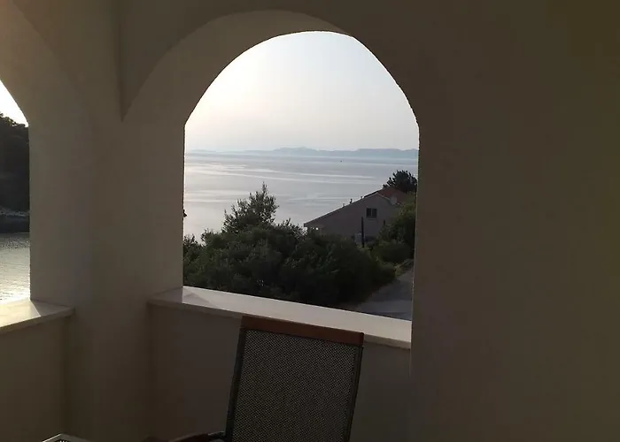 Zaklopatica * Lastovo