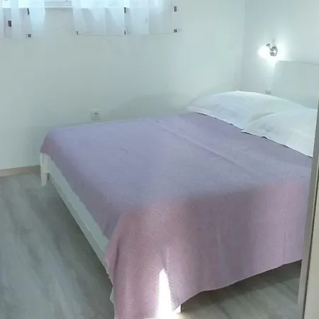 Zaklopatica * Lastovo