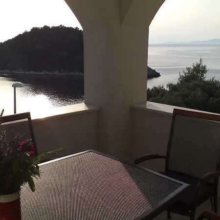 Zaklopatica * Lastovo