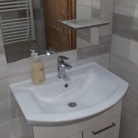 Zaklopatica Апартаменты